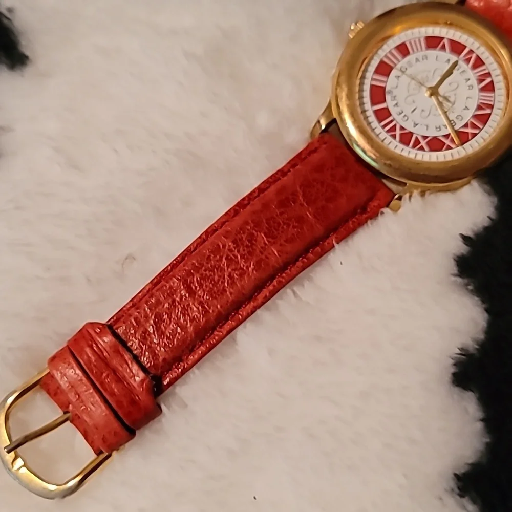Vintage 80's L.A.‎ Gear Goldtone Watch Red Leather Band New Battery